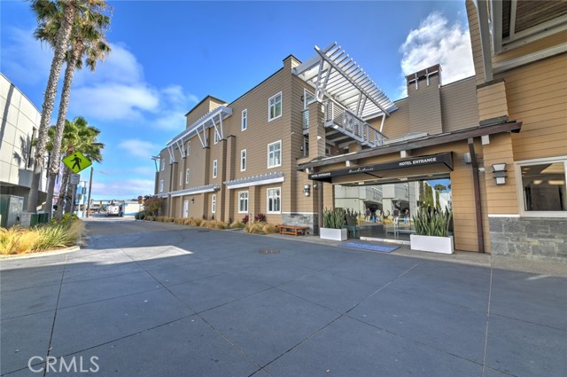 1300 The Strand, Hermosa Beach, California 90254, 1 Bedroom Bedrooms, ,1 BathroomBathrooms,Residential,Sold,The Strand,SB25153201