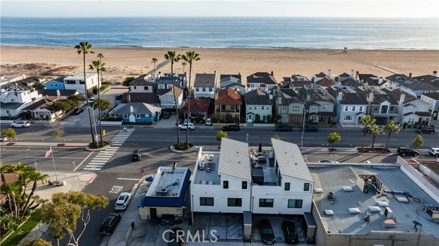 502 W Balboa Boulevard, Newport Beach CA: https://media.crmls.org/medias/12924cb8-f329-4cb9-9074-f98b2b2d508d.jpg