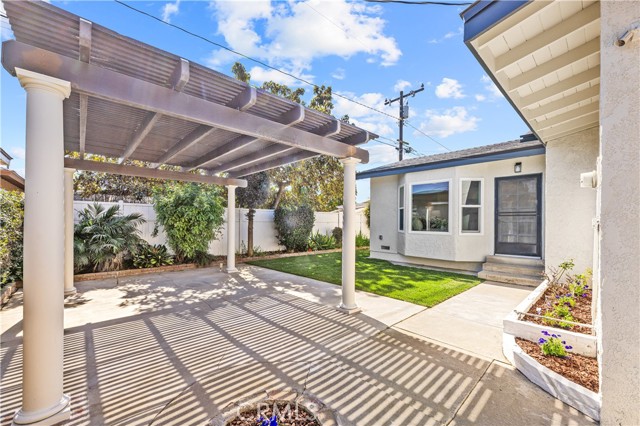 Detail Gallery Image 35 of 36 For 6742 E El Salvador, Long Beach,  CA 90815 - 3 Beds | 2 Baths