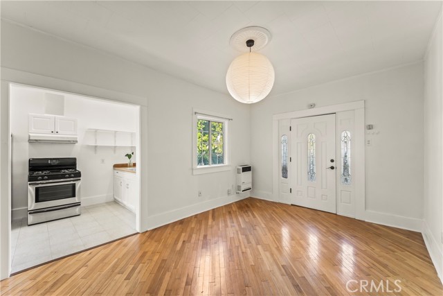 Detail Gallery Image 4 of 15 For 1069 Laguna Ave, Echo Park,  CA 90026 - 1 Beds | 1 Baths