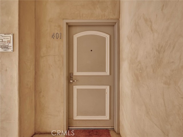 Detail Gallery Image 5 of 21 For 11280 La Maida #401,  North Hollywood,  CA 91601 - 3 Beds | 2/1 Baths