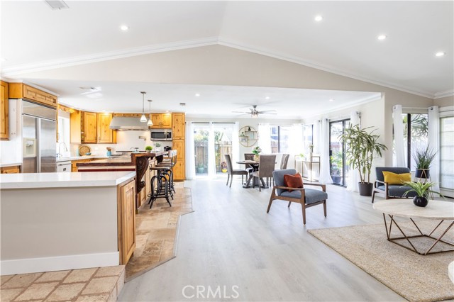 455 Appletree Court photo 6