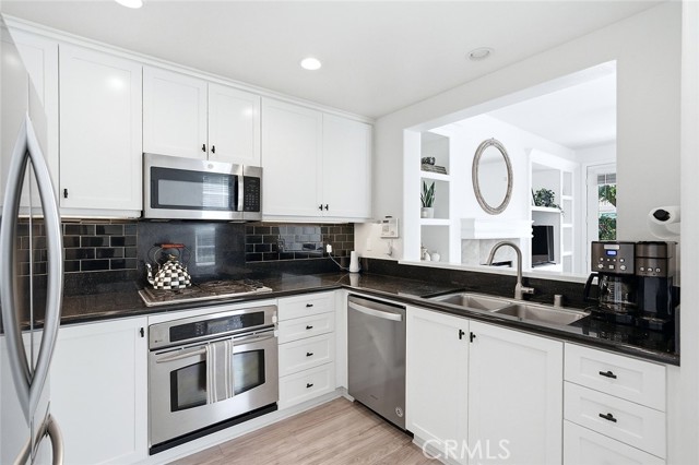 Detail Gallery Image 6 of 37 For 23 Aryshire Ln, Ladera Ranch,  CA 92694 - 3 Beds | 2/1 Baths