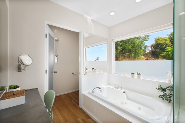 Detail Gallery Image 40 of 57 For 1690 N Crescent Heights Bld, Los Angeles,  CA 90069 - 3 Beds | 4 Baths