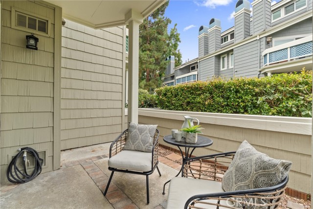 7291 Coho Dr, Huntington Beach CA: https://media.crmls.org/medias/1293eeca-b992-48a7-8ec1-d927f1ec538e.jpg