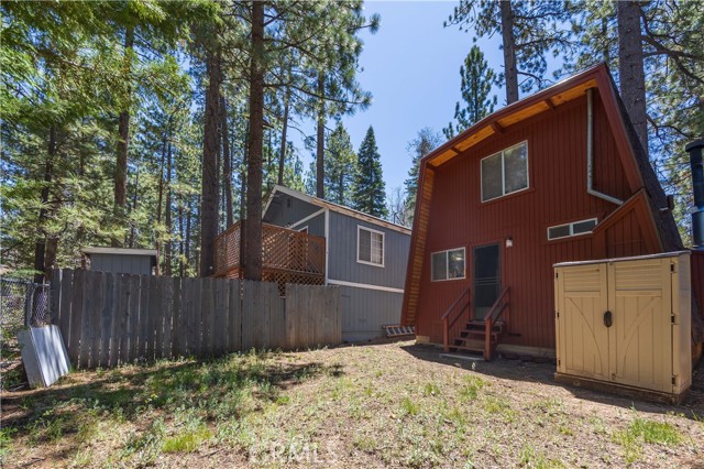Detail Gallery Image 20 of 20 For 42554 Cedar Ave, Big Bear Lake,  CA 92315 - 2 Beds | 1 Baths