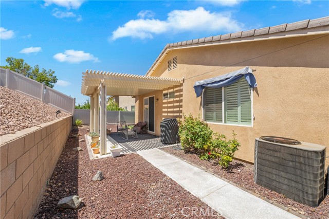 16767 Desert Lily Street, Victorville CA: https://media.crmls.org/medias/1294884a-50b2-4ec2-932a-3556cc1ff165.jpg