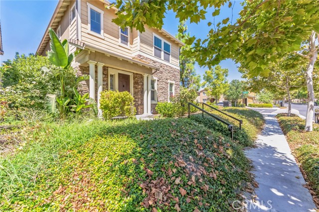 Detail Gallery Image 2 of 31 For 7099 Talasi Dr, Corona,  CA 92880 - 4 Beds | 2/1 Baths