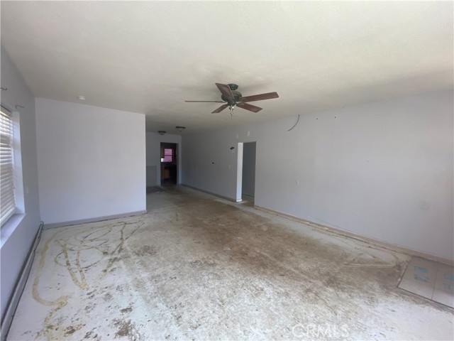 566 1st Street, Upper Lake CA: https://media.crmls.org/medias/1294d9ff-7d8d-40be-937a-1b0a83348f68.jpg