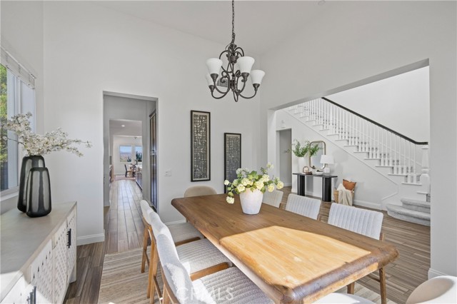 Detail Gallery Image 9 of 64 For 24910 Old Stone Way, Stevenson Ranch,  CA 91381 - 5 Beds | 5 Baths