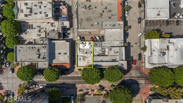 13015 Philadelphia Street, Whittier CA: https://media.crmls.org/medias/12974a9a-0fba-4891-ba26-8a84423207f7.jpg