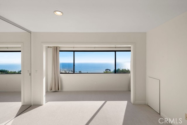 Detail Gallery Image 8 of 36 For 21751 Ocean Vista Dr, Laguna Beach,  CA 92651 - 3 Beds | 2/1 Baths