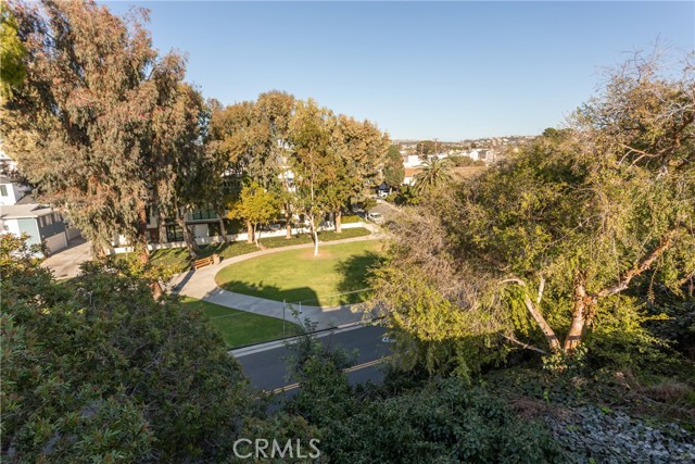 323 Iris Avenue, Corona Del Mar (newport Beach), California 92625, 6 Bedrooms Bedrooms, ,4 BathroomsBathrooms,Residential,For Sale,323 Iris Avenue,CRNP24045921