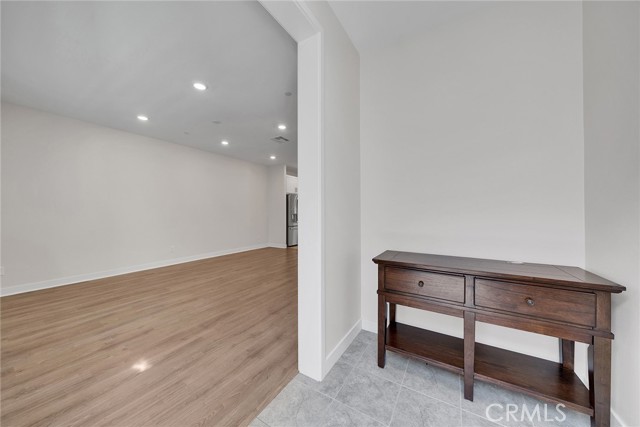 Detail Gallery Image 4 of 43 For 12128 Summer Ln, Whittier,  CA 90602 - 3 Beds | 3 Baths