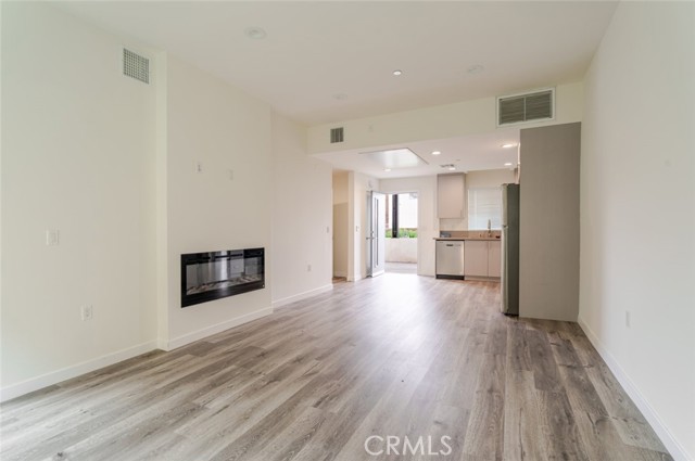 Detail Gallery Image 5 of 36 For 10652 Whipple St, North Hollywood,  CA 91602 - – Beds | – Baths