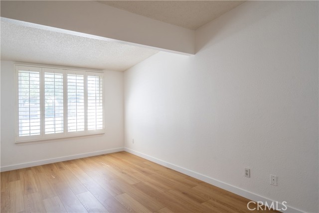13520 El Dorado Drive, Seal Beach CA: https://media.crmls.org/medias/1299a076-5898-481a-9735-47b32b388ea8.jpg