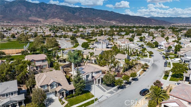 Detail Gallery Image 38 of 47 For 13780 Darkwood Way, Rancho Cucamonga,  CA 91739 - 3 Beds | 2/1 Baths