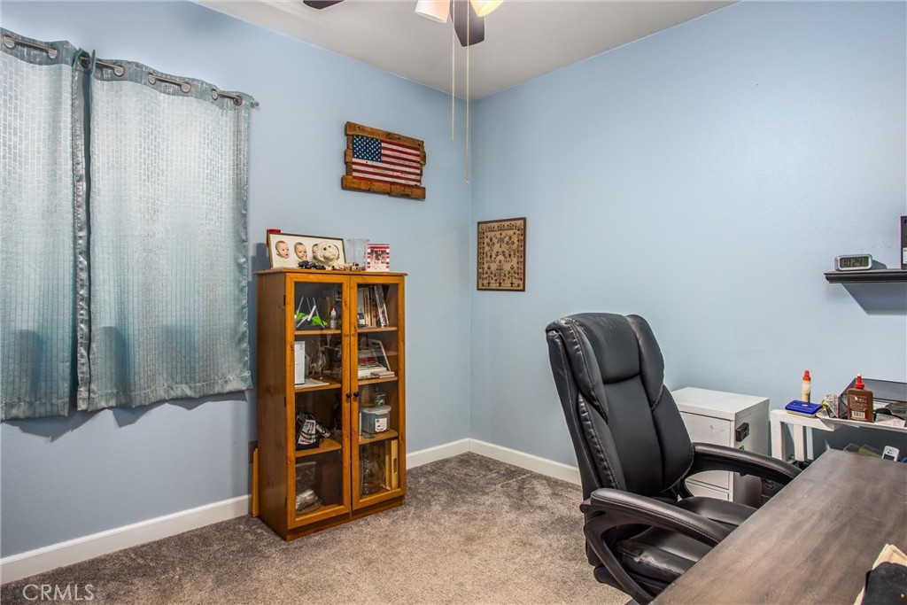 https://media.crmls.org/medias/1299bd24-a087-4034-adeb-a650fbfeace8.jpg?preset=X-Large