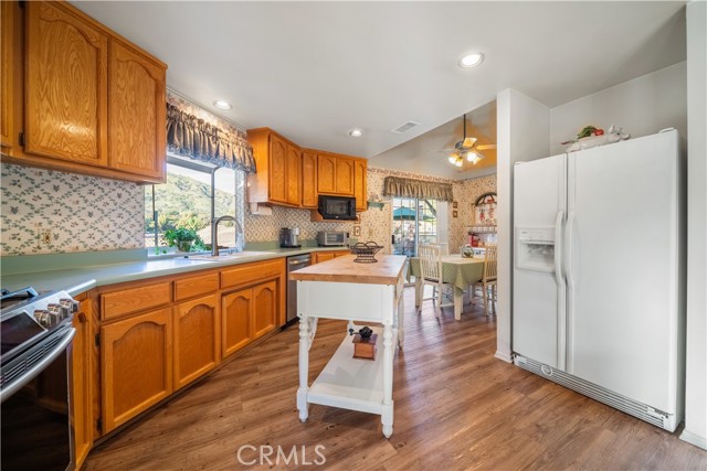 Detail Gallery Image 14 of 40 For 1363 Canyon View Dr, La Verne,  CA 91750 - 4 Beds | 2 Baths