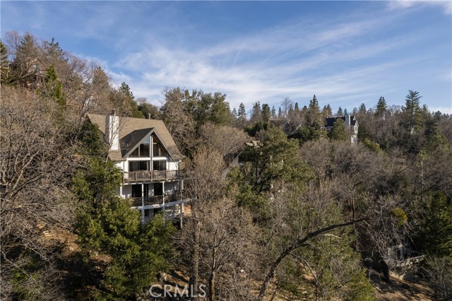 Detail Gallery Image 2 of 26 For 28627 Manitoba Dr, Lake Arrowhead,  CA 92352 - 3 Beds | 3/1 Baths
