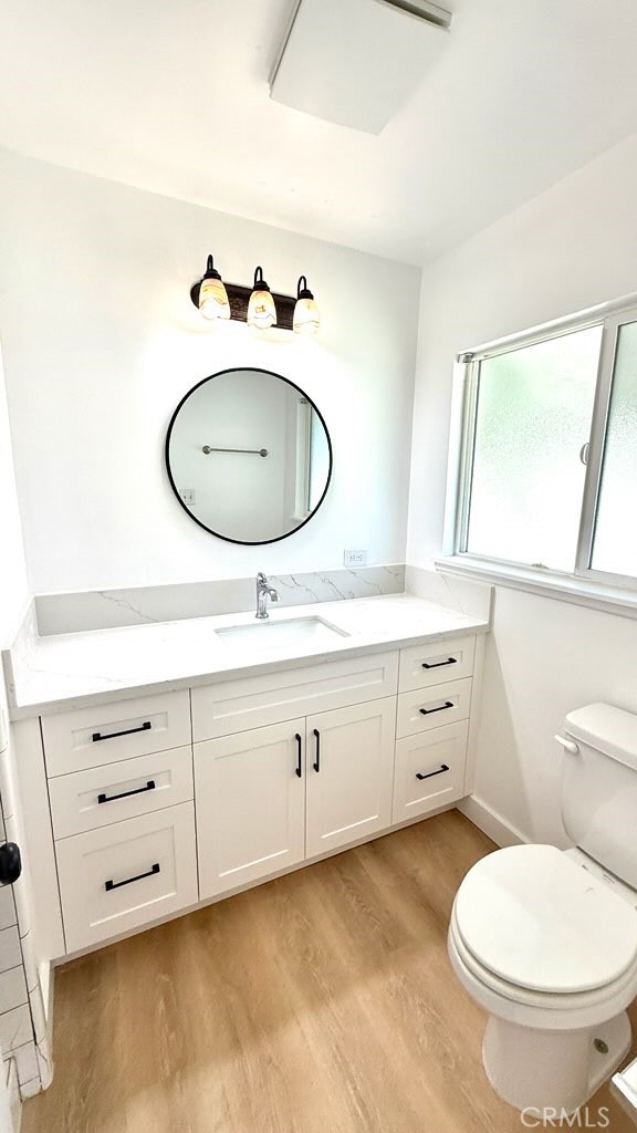 Detail Gallery Image 23 of 34 For 134 W Broadbent, Riverside,  CA 92507 - 4 Beds | 3 Baths