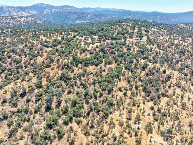 37876 Road 600, Raymond CA: https://media.crmls.org/medias/129b206a-e8c3-4729-8c72-00279ce824b2.jpg