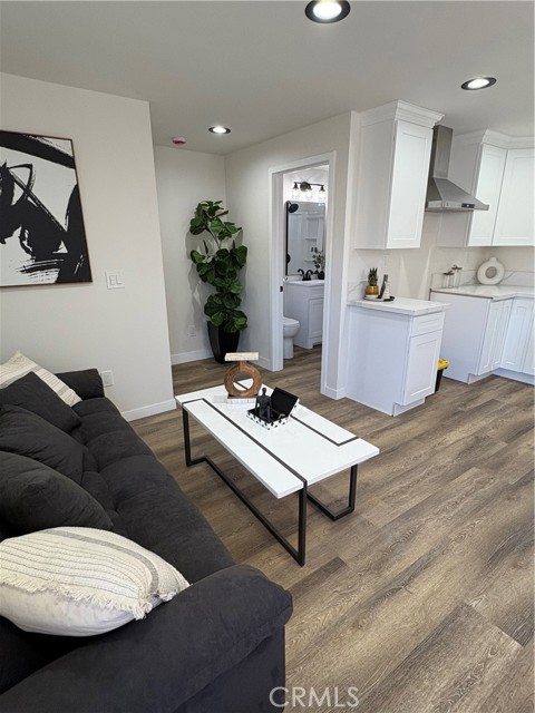 1526 W 54th Street, Los Angeles CA: https://media.crmls.org/medias/129b239b-df9f-4088-a963-9c77053de4fd.jpg
