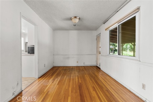 Detail Gallery Image 11 of 52 For 17917 Chase, Northridge,  CA 91325 - 3 Beds | 2/1 Baths