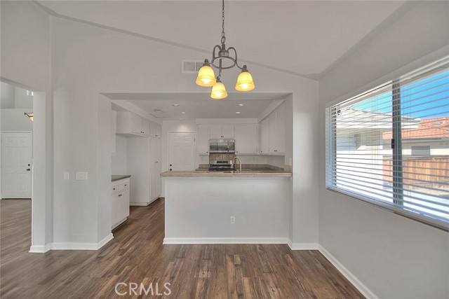 Detail Gallery Image 25 of 68 For 15151 Desert Oak, Victorville,  CA 92394 - 4 Beds | 2 Baths