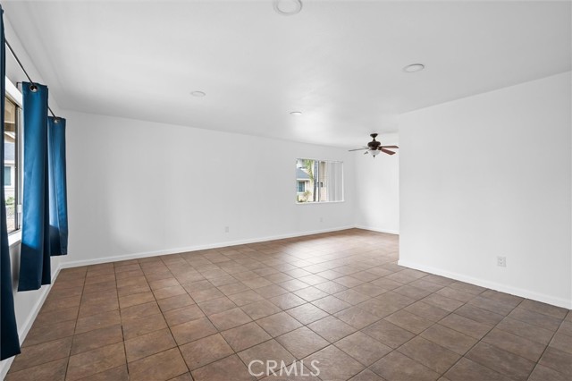 Detail Gallery Image 6 of 22 For 655 Walnut, Lake Elsinore,  CA 92530 - 2 Beds | 2 Baths