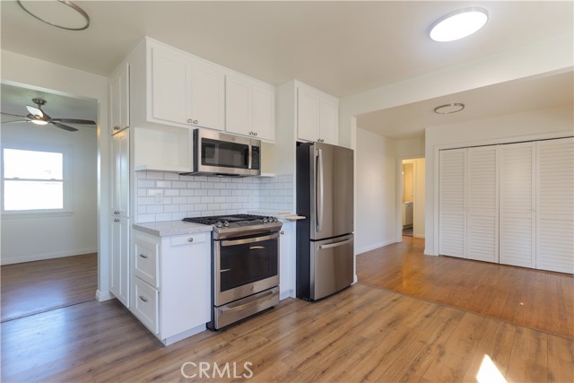 Detail Gallery Image 9 of 31 For 10556 Haledon, Downey,  CA 90241 - 3 Beds | 3 Baths