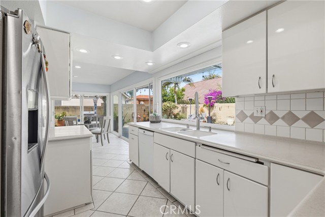 Image 11 of 60 For 4395 Avenida Carmel