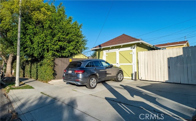 Detail Gallery Image 56 of 63 For 4562 Lomita, Los Angeles,  CA 90019 - 3 Beds | 2 Baths