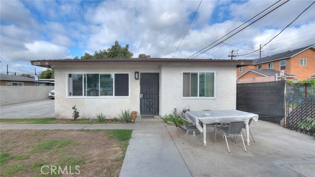 408 N Jackson, Santa Ana CA: https://media.crmls.org/medias/129d1deb-c8c5-4d29-9df0-def6082b438a.jpg