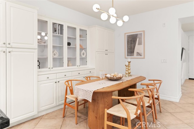 5 Orange Blossom Circle, Mission Viejo CA: https://media.crmls.org/medias/129d2ffb-4f62-49a0-bf30-79aaa47f9bf4.jpg