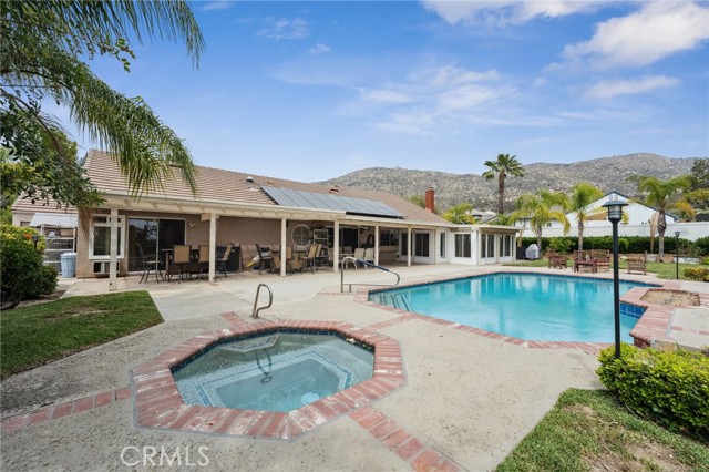 24805 Morning Mist Drive, Moreno Valley CA: https://media.crmls.org/medias/129dd144-c654-4f18-b5b9-93047072fb93.jpg