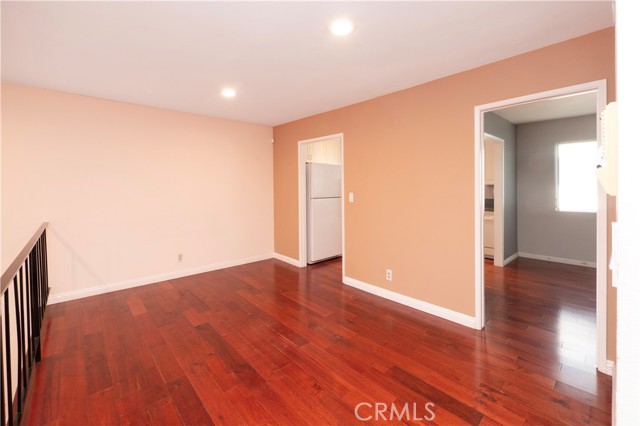 Detail Gallery Image 13 of 39 For 12334 Chandler #C,  Valley Village,  CA 91607 - 2 Beds | 2 Baths