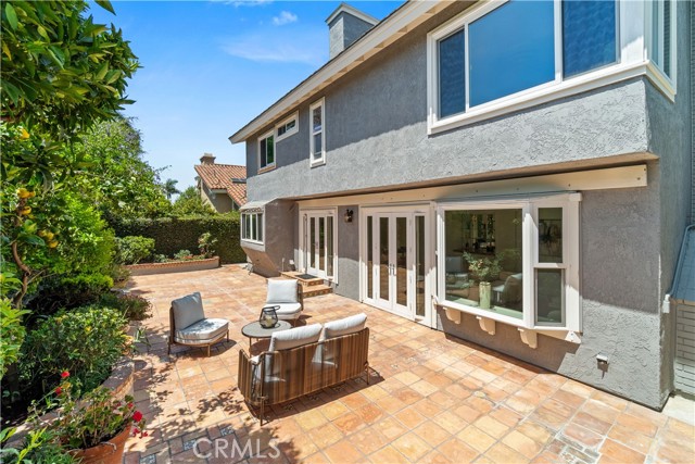 16 Harrisburg, Irvine CA: https://media.crmls.org/medias/129e3758-2289-45ef-948f-1c3740b1a696.jpg