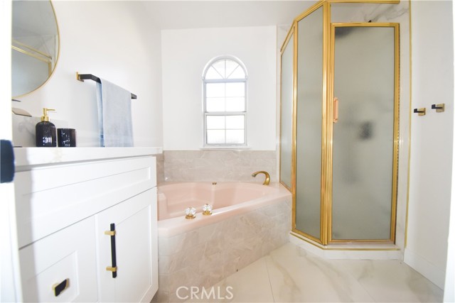 11432 REVA DR, Garden Grove CA: https://media.crmls.org/medias/129e8591-1c9e-40ea-87ee-1e5ad7d0fc89.jpg