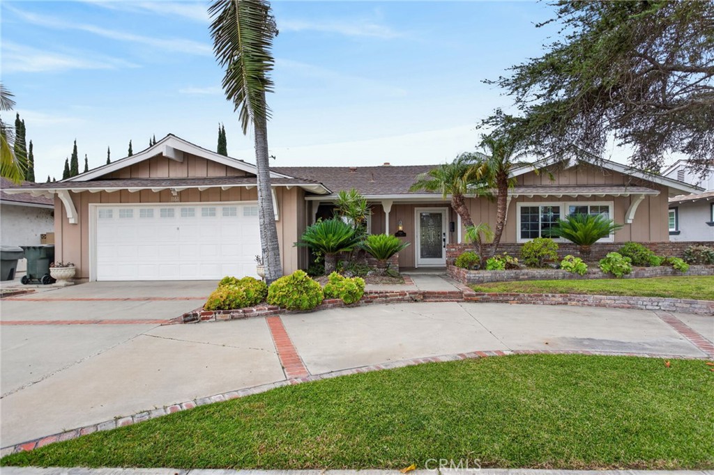 1161 S Hilda