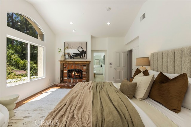 Detail Gallery Image 19 of 55 For 5985 Vista De La Luz, Woodland Hills,  CA 91367 - 4 Beds | 3/1 Baths