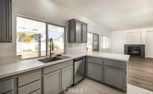 27615 Chatham Lane, Menifee CA: https://media.crmls.org/medias/12a0a183-07f6-4b0a-887f-c979dd29db84.jpg