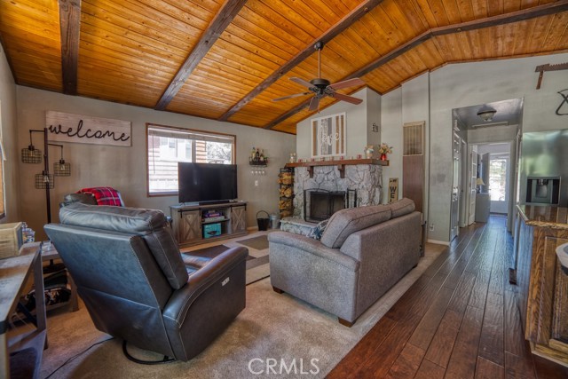 Detail Gallery Image 5 of 26 For 1150 Pine Ridge Ln, Big Bear City,  CA 92314 - 2 Beds | 1 Baths