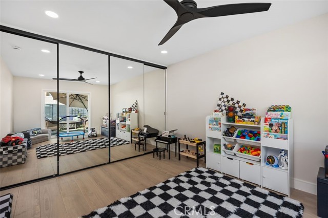 Image 18 of 40 For 16342 Gentry