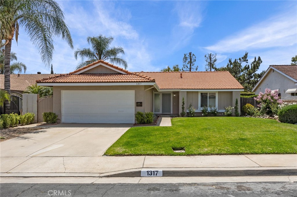 1317 Paseo Anacapa