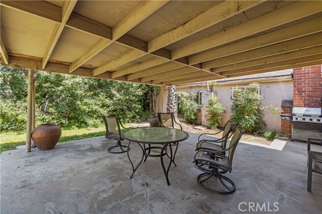 Detail Gallery Image 34 of 47 For 11329 Mclennan Ave, Granada Hills,  CA 91344 - 7 Beds | 2 Baths