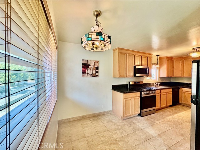 Detail Gallery Image 11 of 29 For 198 E Laurel Ave #D,  Sierra Madre,  CA 91024 - 2 Beds | 1 Baths
