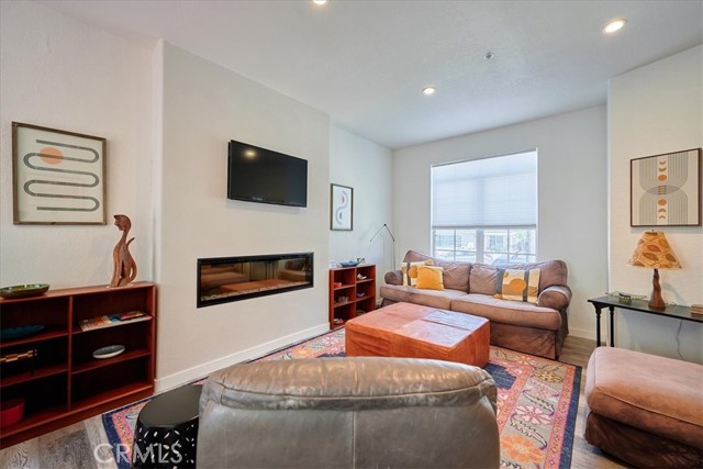 Detail Gallery Image 7 of 35 For 825 N Cleveland St #F,  Oceanside,  CA 92054 - 2 Beds | 2/1 Baths