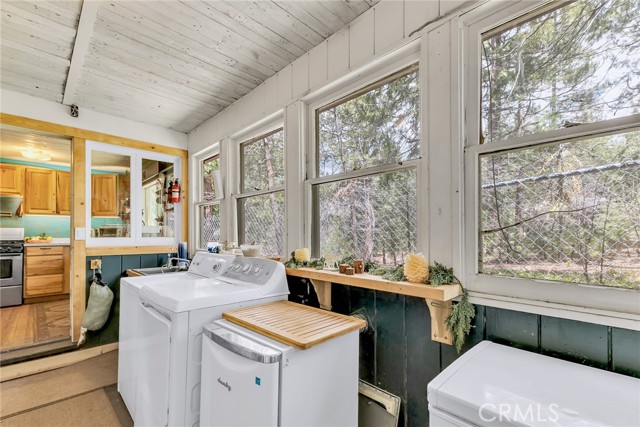 Detail Gallery Image 14 of 44 For 54105 S Circle Dr, Idyllwild,  CA 92549 - 4 Beds | 3 Baths
