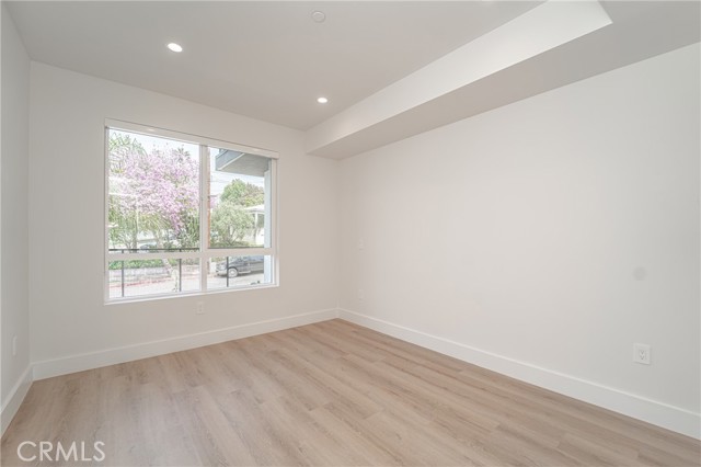 Detail Gallery Image 14 of 29 For 2828 London St #308,  Los Angeles,  CA 90026 - 2 Beds | 2 Baths